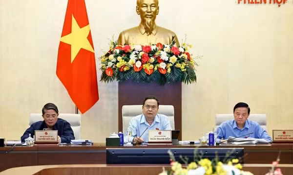 Họp Ủy ban Thường vụ Quốc hội: Làm rõ thẩm quyền của Tòa án Nhân dân khu vực