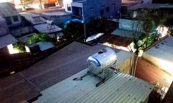 Kinh hoàng phát hiện bộ xương người trong bồn nước tại nhà dân ở Biên Hòa