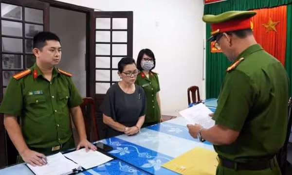 Khởi tố đối tượng làm cà phê giả tại Huế