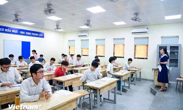 Thi tốt nghiệp THPT 2025: 20 thí sinh bị xử lý kỷ luật trong ngày đầu tiên