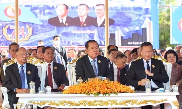Lãnh đạo Đảng, Nhà nước chúc mừng 74 năm ngày thành lập Đảng Nhân dân Campuchia