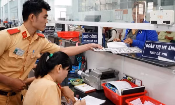 Đấu giá biển số xe thu về 6.400 tỷ đồng nộp ngân sách nhà nước