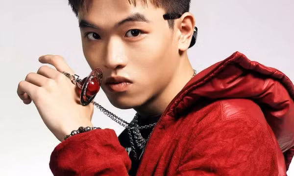 Nón vàng Rap Việt tung album đầu tay, trở lại đường đua âm nhạc