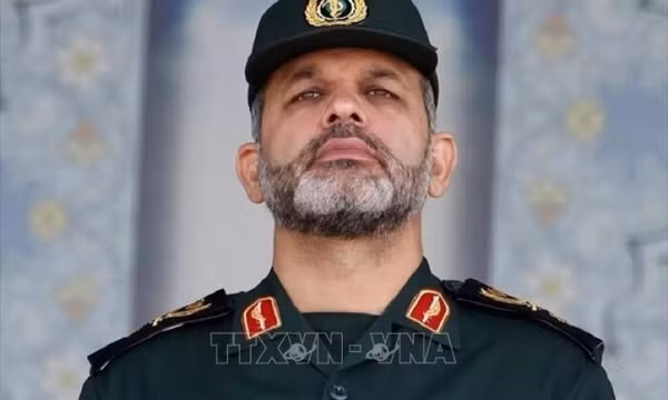Israel tấn công Iran: Iran bổ nhiệm lãnh đạo quân sự mới - Israel thông báo Iran phóng hơn 100 thiết bị bay không người lái​
