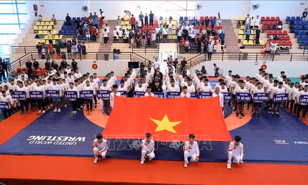 Hơn 500 vận động viên tham gia giải Vô địch các lứa tuổi trẻ vật cổ điển, vật tự do quốc gia 