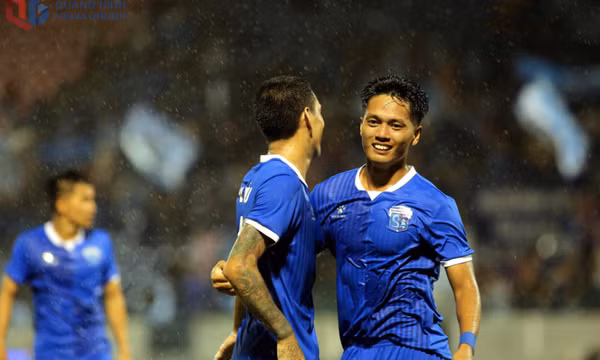 Quảng Ninh FC thắng đậm Trẻ PVF-CAND 4-2, chiếm ngôi đầu bảng
