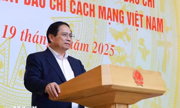Thủ tướng: Chính phủ lắng nghe, tạo điều kiện cho báo chí hoạt động thuận lợi