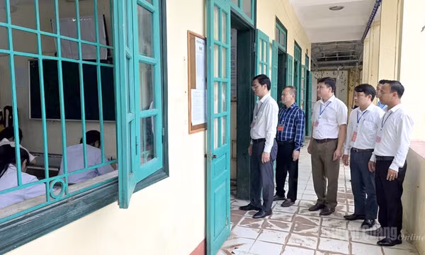 Bộ GD&ĐT: Điểm thi Toán ở Tuyên Quang có một số điểm cần kiểm tra, làm rõ 