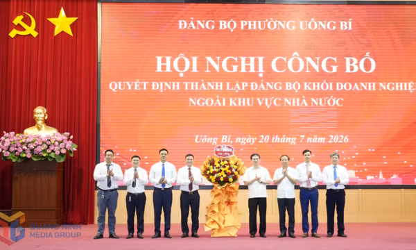 Thành lập Đảng bộ Khối doanh nghiệp ngoài khu vực nhà nước phường Uông Bí