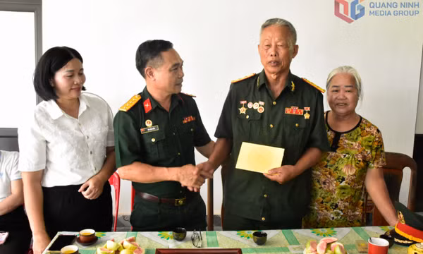 Hội CCB các cơ quan Đảng tỉnh thăm, tặng quà thương binh, gia đình liệt sĩ tại Quảng Đức, Hải Hòa