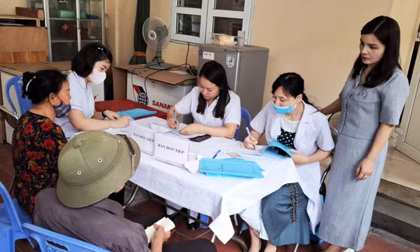Tiếp tục nâng cao năng lực hệ thống y tế cơ sở