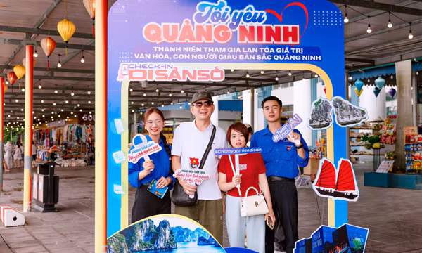 Ra quân Chiến dịch truyền thông số "Tôi yêu Quảng Ninh"