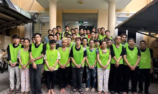 Bắt ca sĩ Tăng Nhật Tuệ liên quan đường dây ma tuý