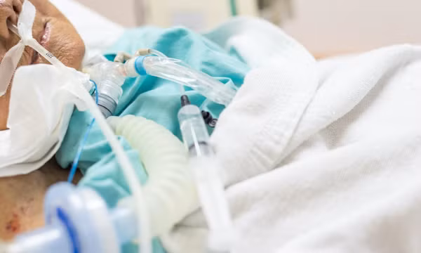 21 ngày nghẹt thở cứu người phụ nữ mắc uốn ván nguy kịch của ê-kíp Vinmec Hạ Long