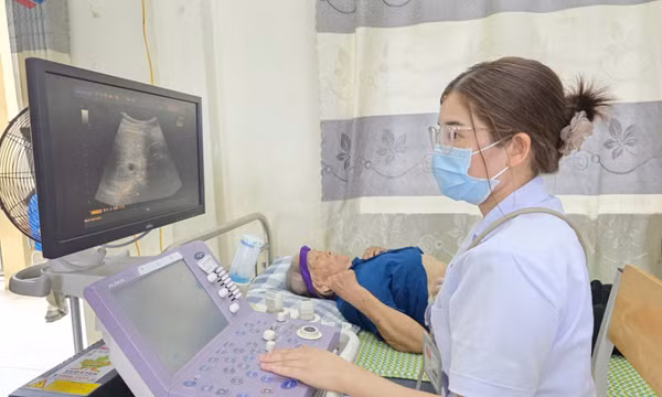 Để người dân vùng khó được chăm sóc sức khỏe tốt hơn