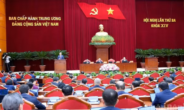 Khai mạc Hội nghị lần thứ 3 Ban Chấp hành Trung ương Đảng khóa XIV