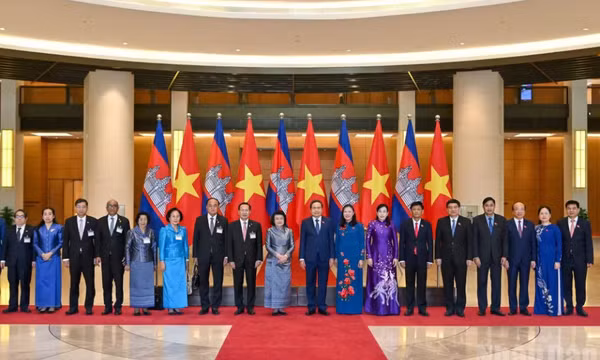 IMF hoàn toàn ủng hộ mục tiêu tăng trưởng 2 con số của Việt Nam