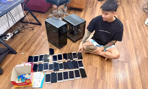 Triệt phá nhóm mua bán trái phép tài khoản ngân hàng của học sinh ở Hưng Yên