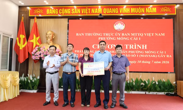 Trên 750 triệu đồng ủng hộ nhân dân phường Móng Cái 1 khắc phục hậu quả cơn bão số 1 (MAYSAK)