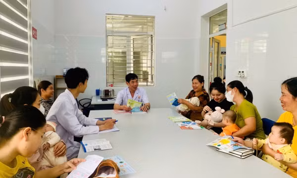 Nhân lực các trạm y tế cấp xã cơ bản ổn định, đáp ứng nhiệm vụ chuyên môn