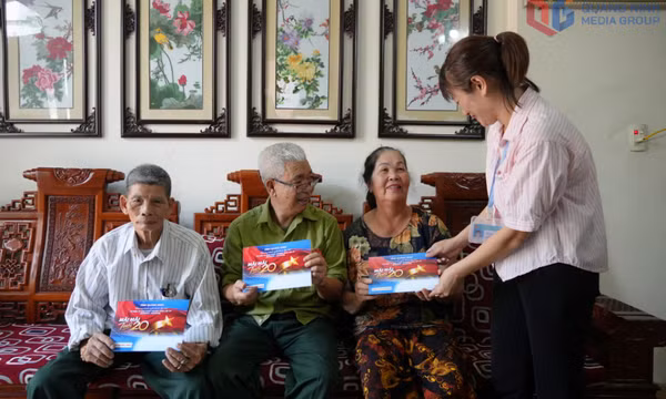Chuẩn bị chu đáo đón người có công tham dự chương trình “Mãi mãi tuổi 20”