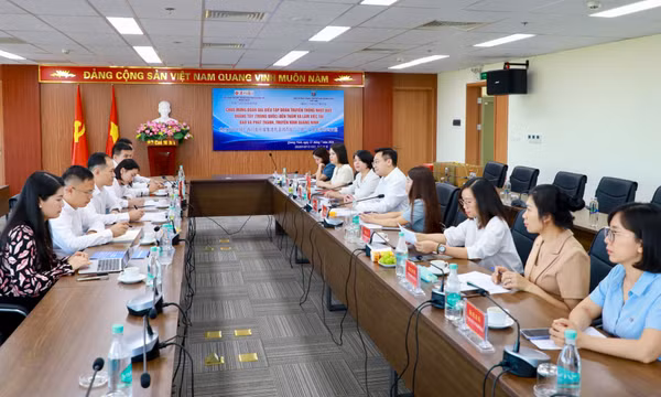 Báo và Phát thanh, Truyền hình Quảng Ninh hội đàm với Tập đoàn Truyền thông Nhật báo Quảng Tây