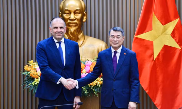 Việt Nam sẵn sàng tạo điều kiện thuận lợi để doanh nghiệp Hy Lạp sang tìm hiểu thị trường và đầu tư lâu dài