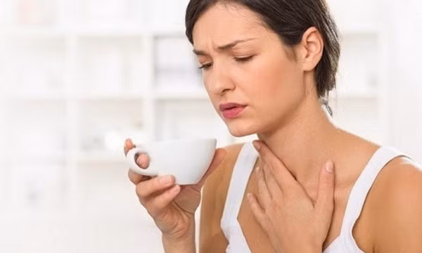 5 sai lầm dùng thuốc khiến viêm mũi họng nặng hơn