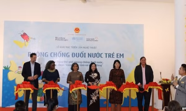 Triển lãm nghệ thuật về phòng chống đuối nước trẻ em