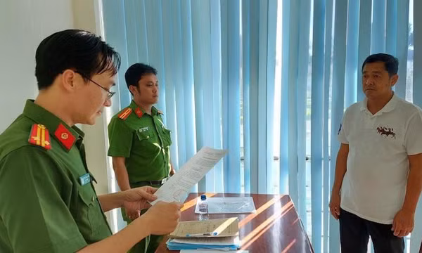 Chủ tịch HĐQT Công ty Cổ phần khí hóa lỏng Đồng Tháp tự chi lương mỗi tháng 500 triệu đồng