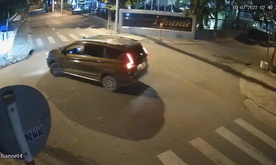 Đi trộm bằng xe hơi, ‘lột xác’ liên tục để qua mặt công an