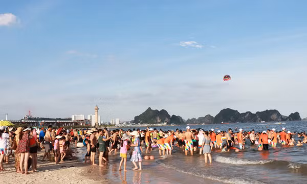 Doanh nghiệp du lịch gặp khó trước “bão giá”