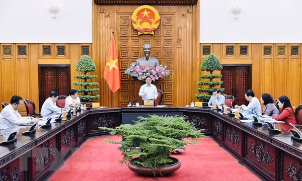 Thủ tướng chủ trì họp điều hành kinh tế sau khi Fed tăng lãi suất