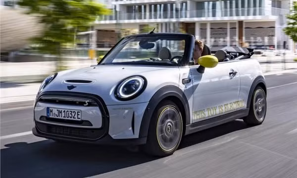 BMW có thể sẽ sản xuất mẫu Mini mui trần chạy bằng điện