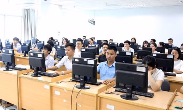 Điều kiện được miễn thi ngoại ngữ khi nâng ngạch công chức