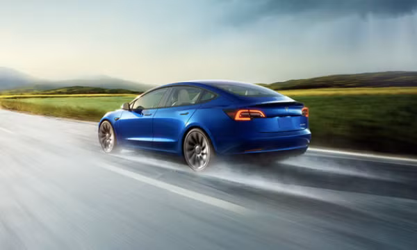 Chỉ sạc nhanh, chủ xe điện Tesla Model 3 nhận thấy tốn hơn đổ xăng