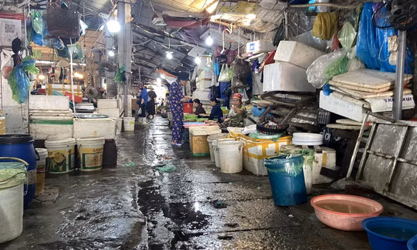 Nỗi lo ô nhiễm môi trường từ các chợ dân sinh