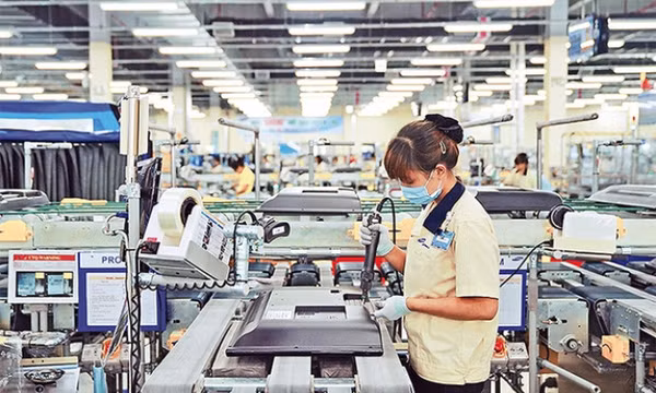 7 tháng, IIP tăng gần 9% so với cùng kỳ năm trước