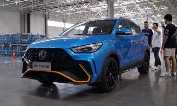 'Kẻ soán ngôi' Toyota Corolla Cross mở bán với giá chỉ 349 triệu, rộng cửa về tay khách Việt