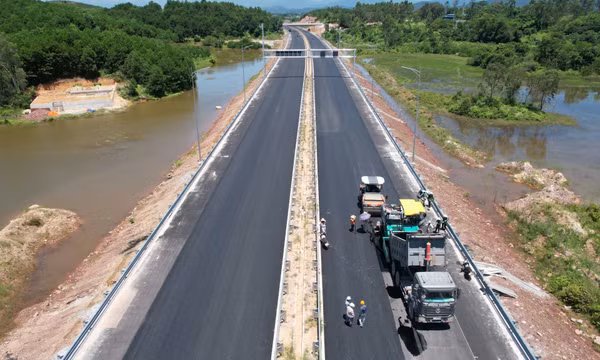 Nhiều khó khăn trong thi công các dự án