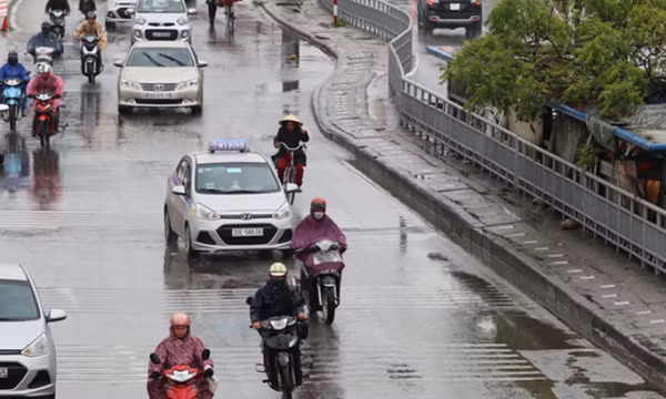 Ngày 8/7, mưa dông ở nhiều khu vực trên cả nước, có nơi mưa rất to