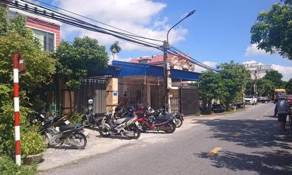 Phát hiện Phó giám đốc Trung tâm phát triển quỹ đất trong tư thế treo cổ