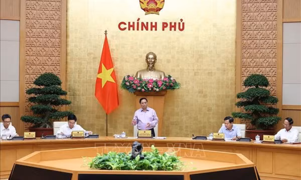 Thủ tướng Phạm Minh Chính: Khắc phục tình trạng rút hoặc lùi thời gian trình các văn bản pháp luật