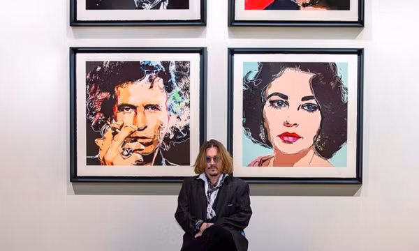 Johnny Depp bán các tác phẩm nghệ thuật được 3 triệu bảng chỉ trong vài giờ
