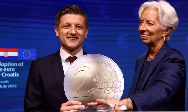 Croatia chính thức trở thành thành viên thứ 20 của Eurozone