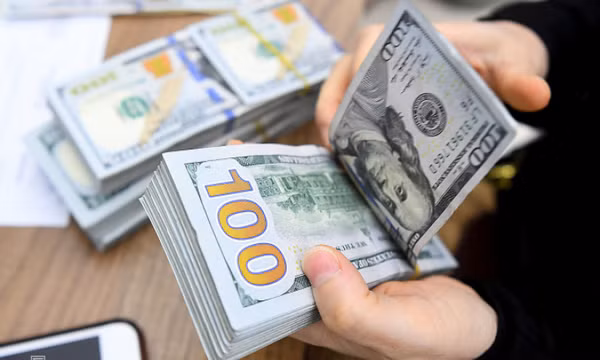 Doanh nghiệp thêm gánh nặng khi USD ngày càng đắt đỏ