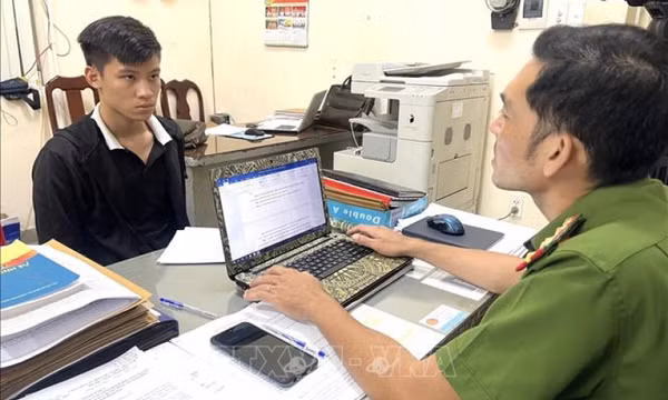 Bắt giữ đối tượng cung cấp súng tự chế điều tra hành vi giết người