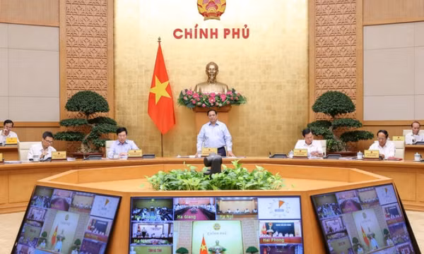 Thủ tướng: Thông điệp chính là ưu tiên ổn định kinh tế vĩ mô, kiểm soát lạm phát, bảo đảm các cân đối lớn