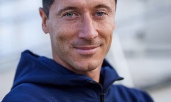 Ngôi sao Robert Lewandowski tiết lộ lý do chuyển tới Barcelona