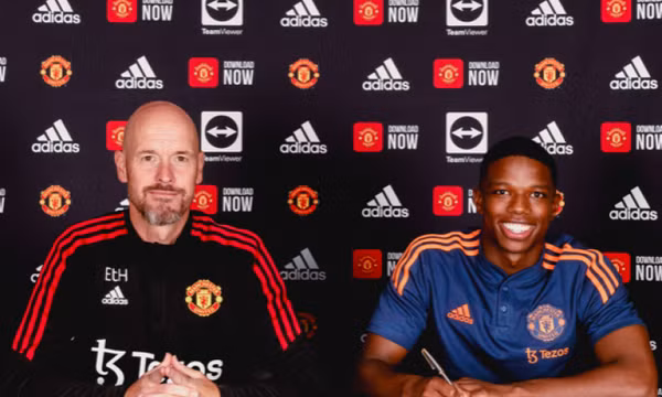 Kết thúc chờ đợi, Man Utd công bố tân binh đầu tiên